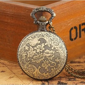 Resim hediyesahibi Kişiye Özel Köstekli Cep Saati Ouartz Örümcek Adam Tasarımlı Zincirli Cep Saati 