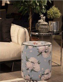 Resim Blue-whıte Rose Puf Kumaşı Süettir. Uluslararası Solmama Sertifikasına Sahiptir. Çok Renkli 