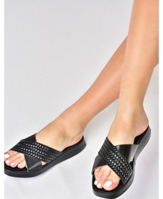 Resim Fox Shoes Siyah Hakiki Deri Çapraz Bantlı Kadın Terlik M291049903 