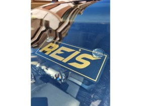 Resim Cybill Store Reis Altın Yazılı Gold Serisi Vantuzlu Dekor Pleksi Plaka 