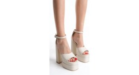 Resim Kadın Tek Bantlı Bej Cilt 15 cm Platform Topuklu Ayakkabı 