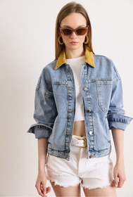 Resim Olalook Kadın Açık Mavi Kadife Yaka Detaylı 3 Cepli Denim Ceket CKT-19000511 