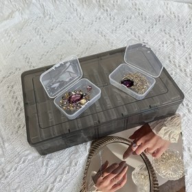 Resim 26 parçalık şeffaf plastik el işi saklama kutusu seti, takı, boncuk, DIY sanat malzemeleri için taşınabilir çok fonksiyonlu düzenleyici, 3,2 kübik fitin altında saklama kapasiteli bağımsız istiflenebilir kaplar 