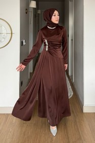 Resim Tesettür Diyarı Saye Taşlı Drapeli Saten Tesettür Abiye- Kahverengi 