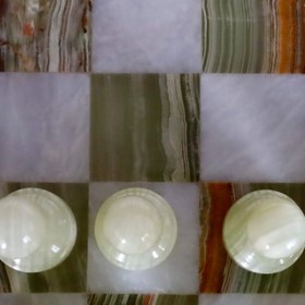 Resim Lüks Oniks Satranç Takımı – Doğal Taş ve Zarif Tasarım 