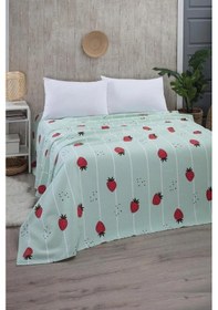 Resim Mulberry Çilek Desenli Tek Kişilik Pike Yatak Örtüsü 170 X 230 