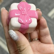 Resim 1 adet Sevimli Pembe Kurdele Kapaklı Yeniden Doldurulabilir Allık ve Dudak Balmı Kavanozu - Yeniden Kullanılabilir PP Kozmetik Kap, Kompakt Seyahat Dostu Tasarım ile Snap Kapatma, Seyahat Aksesuarı | Eğlenceli Tasarım | Parlak Bitiş 