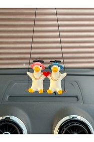 Resim 3dbaydesign AŞK ve SEVGİYİ simgeleyen Altın Zincirli Sallanan Şapkalı Cift Ördek Yeni Trend Dikiz Ayna Süsü 