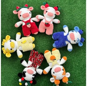 Resim Sknc Inek Organik Amigurumi Örgü Oyuncak 