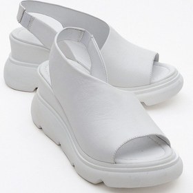 Resim Luvishoes Agusto Beyaz Cilt Hakiki Deri Kadın Dolgu Topuk Sandalet Beyaz 