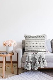Resim RealHomes Iskandinav Desenli Etnik Tasarımlı Dijital Baskılı Modern Raşel Örme Yastık Kırlent Kılıfı, Sonil-K10327 
