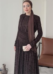 Resim Neşeli Butik kahverengi bel drapeli tam boy flok baskı tesettür elbise 