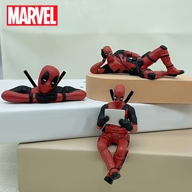 Resim Avengers Deadpool dekoru tek bir parça, çalışma alanınıza komiklik katıyor, çocuklar için ideal bir doğum günü hediyesi. Mezuniyet ve Babalar Günü için de harika bir hediye, masa veya arabanızı dekorasyon için mükemmel. 
