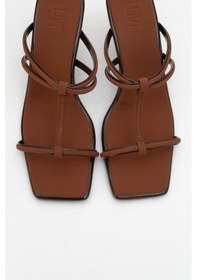 Resim Luvishoes Luvi Shoes Mocha Kahverengi Kare Burunlu İnce Bantlı Kadın Topuklu Terlik Kahverengi 