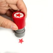 Resim 1 adet Dayanıklı ABS Yuvarlak Öğretmen Damgası, Katı Kırmızı Yıldız Tasarımı - Kağıt Notlama & El İşleri için Mükemmel, Kağıt Damgalama|Eğlenceli Tasarım|ABS Reçine Damga, Öğretmenler için Damgalar 