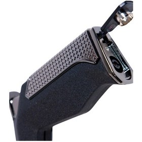 Resim Parmida Tek Torch Pürmüz Siyah Masa Tipi Metal Puro Çakmağı 