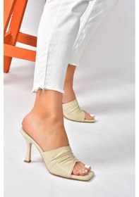 Resim Fox Shoes Bej Kalın Topuklu Kadın Terlik P590233809 