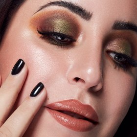 Resim Send Nudes - Vegan Stick Ruj <br> Şeftali alt tonlu, kremsi yüzeyli açık bej<br><br> 