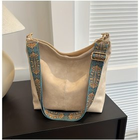 Resim Bohem tarzı kadın omuz çantası - Büyük kapasiteli, vintage geniş askılı, günlük çapraz vücut çantası, commuting için, ince mavi ve altın işleme detaylı, ayarlanabilir askı, fermuar kapanış, commuting çantası | Bohem tarzı çanta | Detaylı işleme, Bohem aksesuarları 