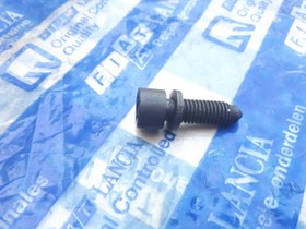 Resim Fiat 500 Punto İdea Linea Bravo Krank Kasnak Civatası 55215663 