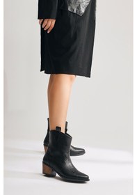 Resim Joo Siyah Sivri Burunlu Nakışlı Western Bot 001 