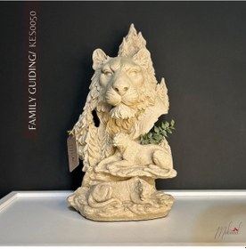 Resim Kaplan Ailesini Yansıtan Bu Heykel, Salon Dekoru Zarif 