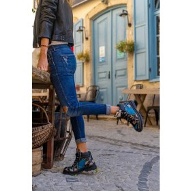 Resim Dogo Kadın Be the Change Tasarım Vegan Deri Siyah Bot Dış Materyal ile Şık Görünüm 