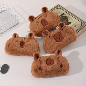 Resim Sevimli Capybara Peluş Kalem Kutusu - Sevimli Karikatür Tasarımı ile Sevimli Capybara Yüzü, Okul Malzemeleri, Makyaj Depolama, Cüzdan ve Ruj Organizasyonu için Mükemmel, Kalem Pouc 