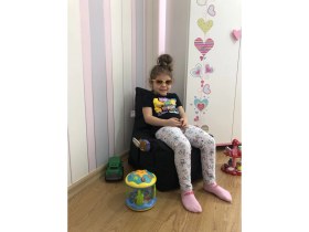 Resim Pufumo Açelya Çocuk Armut Puf Koltuğu ( 1-8 Yaş ) 