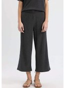 Resim DeFacto Wide Leg Geniş Bol Paça Normal Bel Bürümcük Kapri Pantolon C4329AX24SPBK81 
