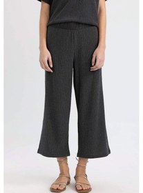 Resim DeFacto Wide Leg Geniş Bol Paça Normal Bel Bürümcük Kapri Pantolon C4329AX24SPBK81 