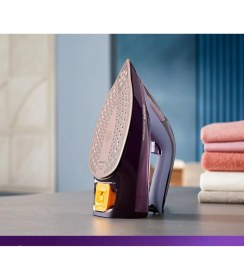 Resim 3000 W Gücünde, 240 G/dk Buhar, Sıfır Yanık Garantili, Steamli Ütü, Dayanıklı Taban 