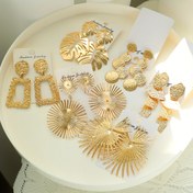 Resim Rastgele 3'lü Set Moda Vintage Çiçekli Düzensiz Yaratıcı Daire Cazibesi Kare Yuvarlak Parça Küpeler Ayçiçeği ve Yaprak Tasarımlı, Kadınlar için Tatil Partisi Randevu Hediyesi için Abartılı Metal Geometrik Takı, Tüm Mevsimler için Uygun Sevgililer Günü Anneler Günü Seçimi (Rastgele Gönderim) 