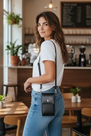 Resim ASEM Castel Siyah Kadın Telefon Bölmeli Cüzdan Çarpaz Askılı Omuz Çantası 