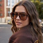 Resim Kadınlar için hafif plastik gözlükler, polikarbonik lenslerle, her gün moda ve kıyafet aksesuarı için mükemmel olan şık retro kahverengi çiçekli çerçeve moda gözlükleri 