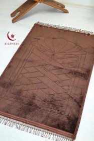 Resim Peluş Seccade - 80x120 Cm - Ekstra Konforlu - Yumuşak Ve Geniş Ölçülü Kahverengi 