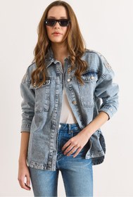 Resim Olalook Kadın Mavi Sırtı Nakış Detaylı Oversize Denim Ceket CKT-19000435 