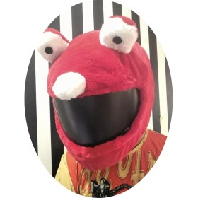 Resim Kaskmania Peluş Kask Kılıfı Kırmızı Kurabiye 