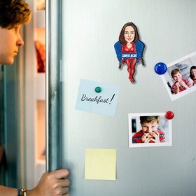 Resim Aksiyon Seven Kadın Karikatürlü Buzdolabı Magneti 