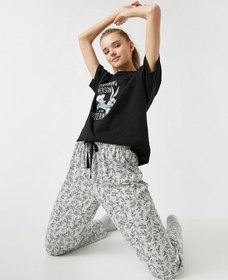 Resim Bugs Bunny Lisanslı Pamuklu Kısa Kollu Pijama Takımı 