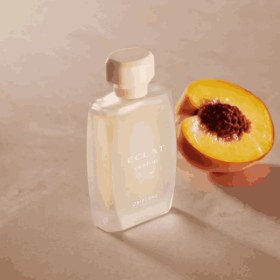 Resim Oriflame Eclat Femme Weekend Kadın Parfümü 42499 50 ml Çiçeksi - Meyvemsi Koku ile Canlandırıcı Etki 