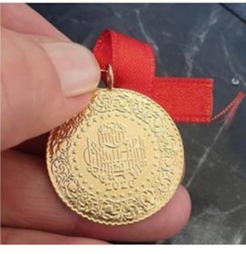 Resim 22 Ayar Altın Kaplama Kulplu Tarihli Imitasyon Çeyrek Altın 
