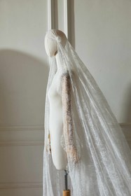 Resim Lady Julieth Dantelli Duvak 