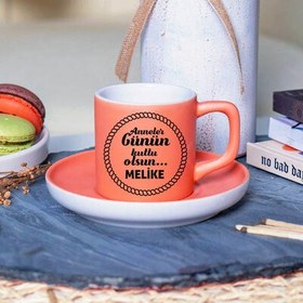Resim Turuncu Renk Anneler Günü İsimli Kahve Fincanı 