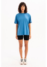 Resim Justever 100% Pamuk Oversize Fit Bisiklet Yaka Mavi Kadın T-shirt - Halo Mavi 