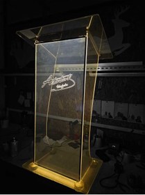 Resim En Güzel Günde Işıklı Demonte Kürsü 64*112 cm 