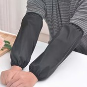 Resim Erkekler ve kadınlar için uzatılmış, iş ve günlük yaşam için tasarlanmış, yağ geçirmez, siyah, dayanıklı ve koruyucu bir çift su geçirmez kolluk kapağı. 