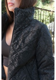 Resim Keyifli Moda Kadın Siyah Dik Yaka Şal Desenli Lüx Kısa Şişme Mont - 42 Siyah 