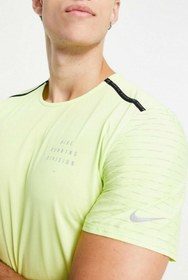 Resim Nike Rise 365 Run Division Short-sleeve Reflektörlü Sarı Koşu Tişörtü 