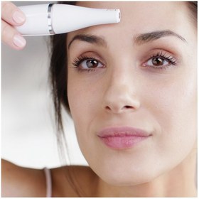 Resim Braun Beyaz FaceSpa Pro 910 Şarjlı Yüz Epilatörü Beyaz/Gümüş Resmi Distribütör Garantili Kablosuz Islak v 